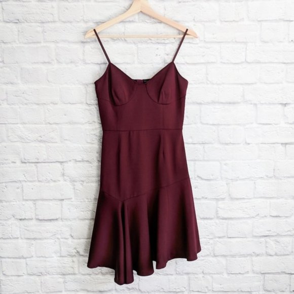 NWOT Banana Republic Burgundy Bustier Asymmetrical Fit & Flare Midi Dress Sz 2 - Picture 3 of 8